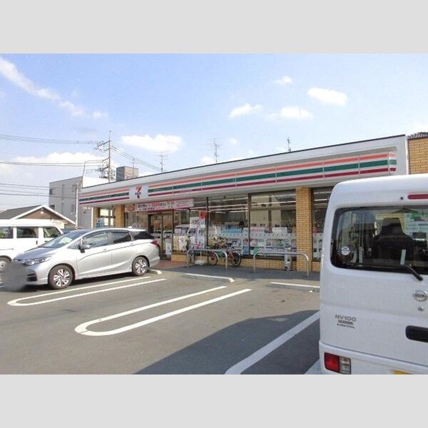 現地周辺 (セブンイレブンさいたま曲本3丁目店(662m))