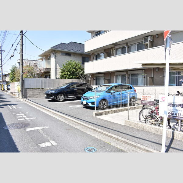 駐車場 (駐車場)