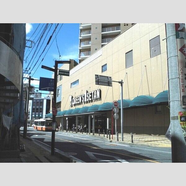 現地周辺 (クイーンズ伊勢丹北浦和店(350m))