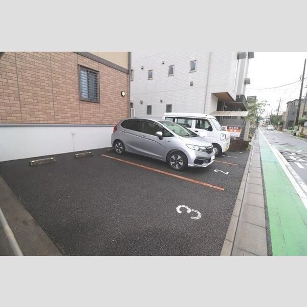 駐車場 (駐車場)