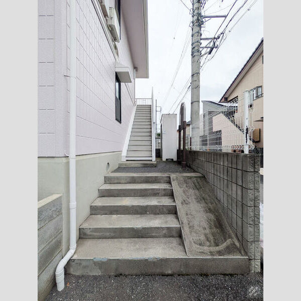 エントランス (エントランス)