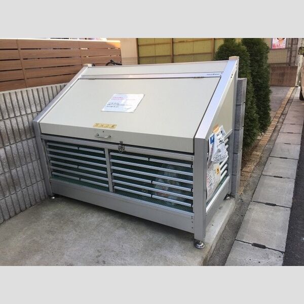 現地周辺 (入居者専用ゴミ置き場)