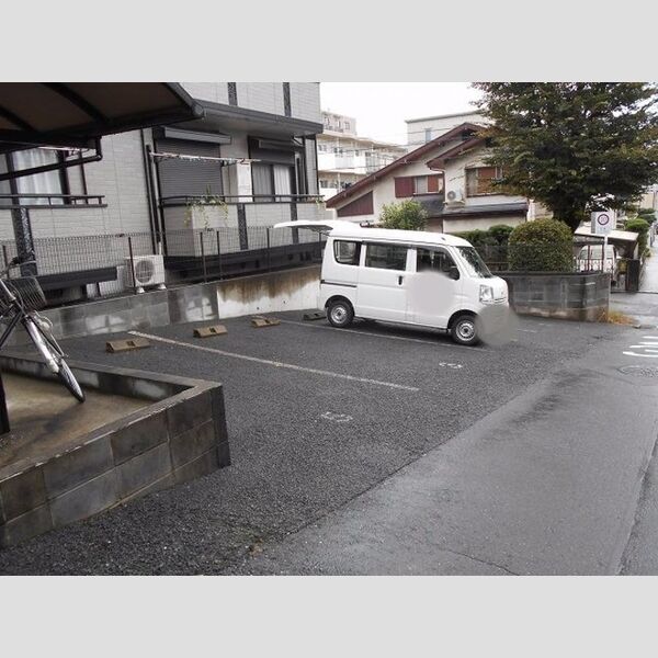 駐車場 (駐車場)