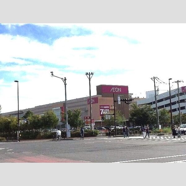 現地周辺 (イオン浦和美園店(639m))