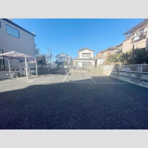 駐車場 (駐車場)