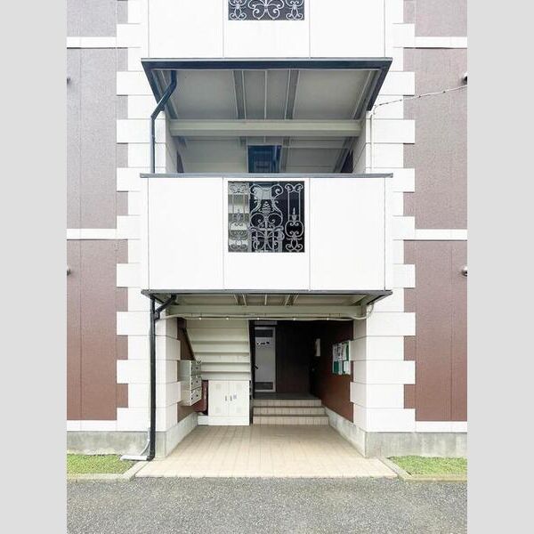 エントランス (エントランス)