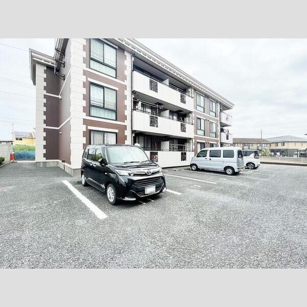 駐車場 (駐車場)