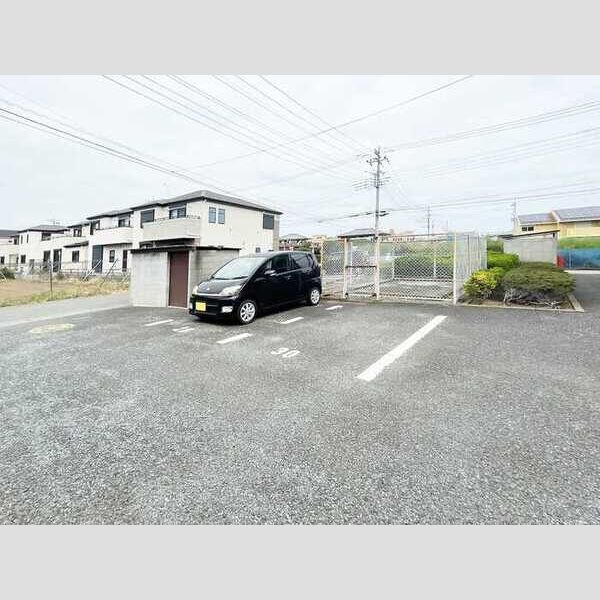 駐車場 (駐車場)