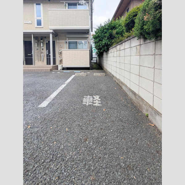 駐車場 (駐車場)