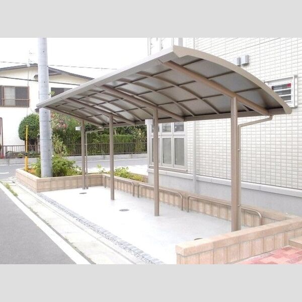 現地周辺 (駐輪場)
