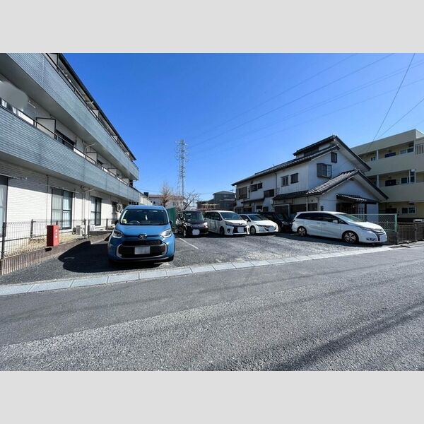 駐車場 (駐車場)