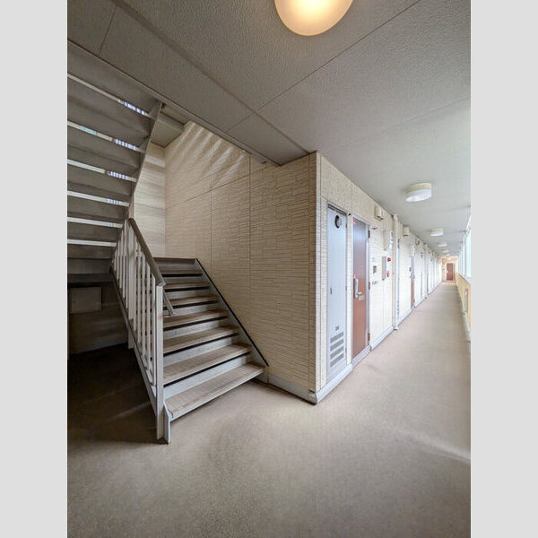 エントランス (共用部)