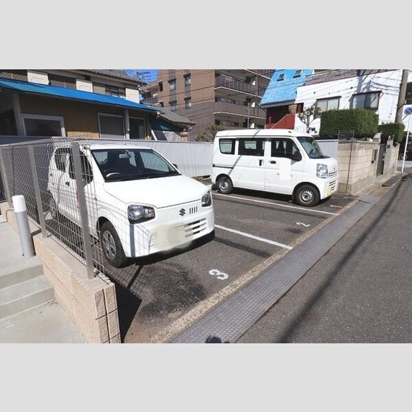 駐車場 (駐車場)