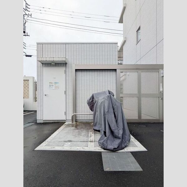 現地周辺 (駐輪場)