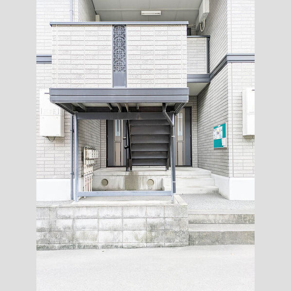 エントランス (エントランス)