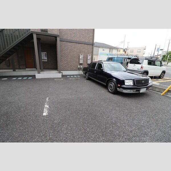 駐車場 (駐車場)