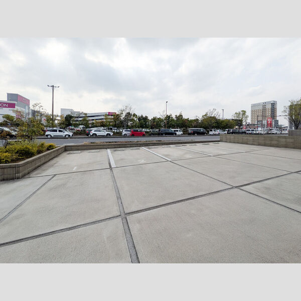 駐車場 (駐車場)