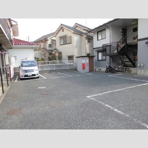 駐車場 (駐車場)