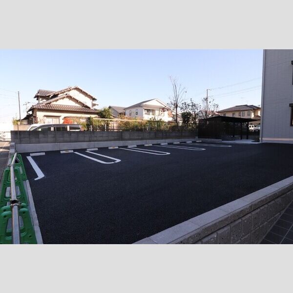 駐車場 (駐車場)