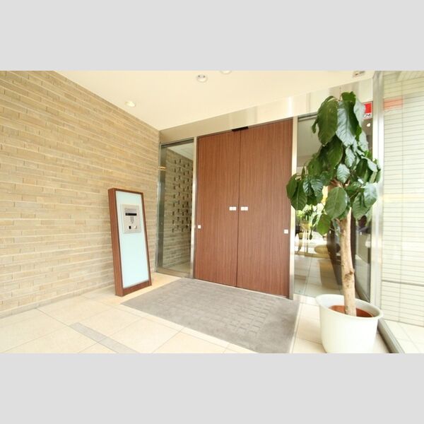 エントランス (エントランス(オートロック付))