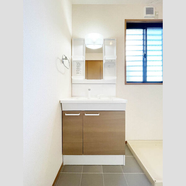 その他 (洗髪洗面化粧台)