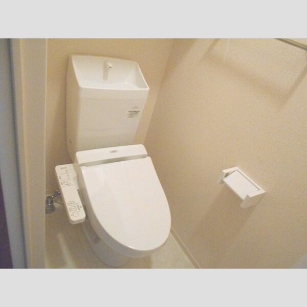 トイレ (温水洗浄暖房便座)