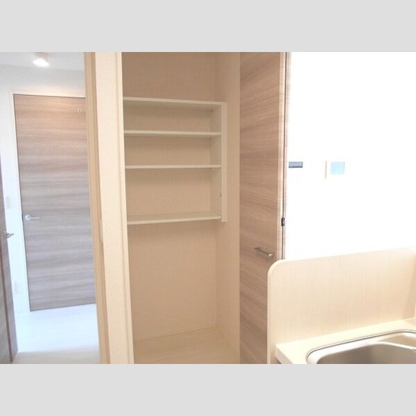 収納 (パントリー)