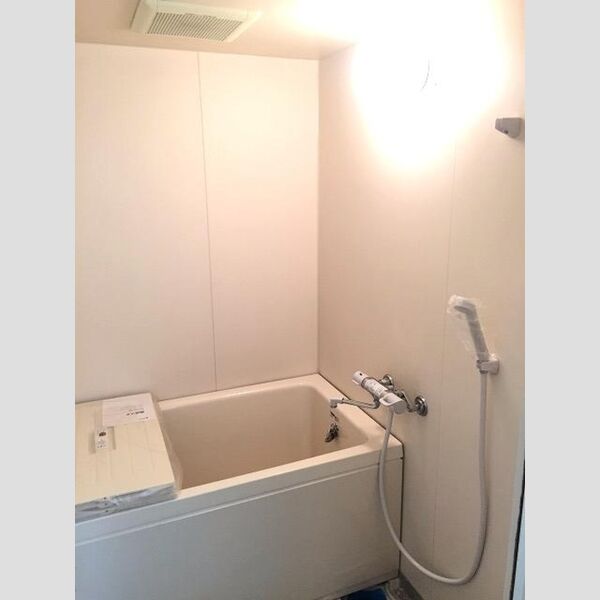 バス (追い焚き付き浴室 換気扇あります)