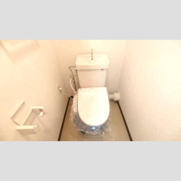 トイレ (温水洗浄暖房便座)