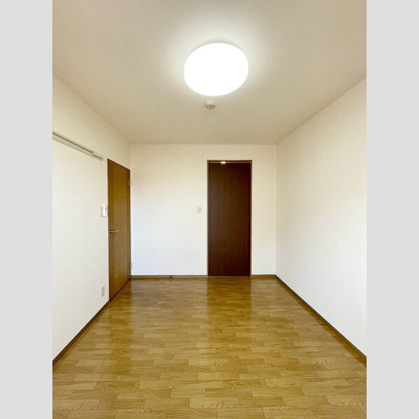 その他 (洋室)