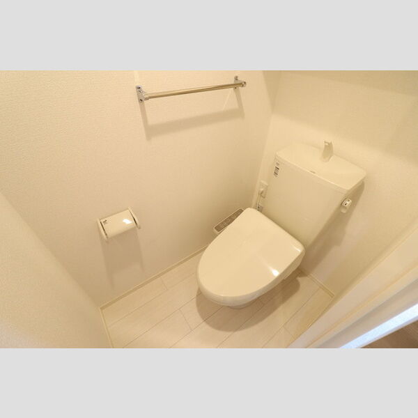 トイレ (★温水洗浄暖房便座★)