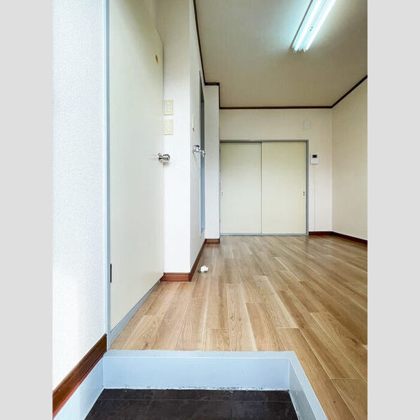 玄関 (玄関)