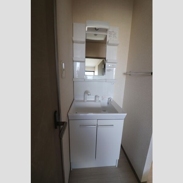 その他 (洗髪洗面化粧台)