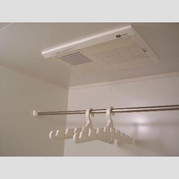 バス (浴室乾燥機)