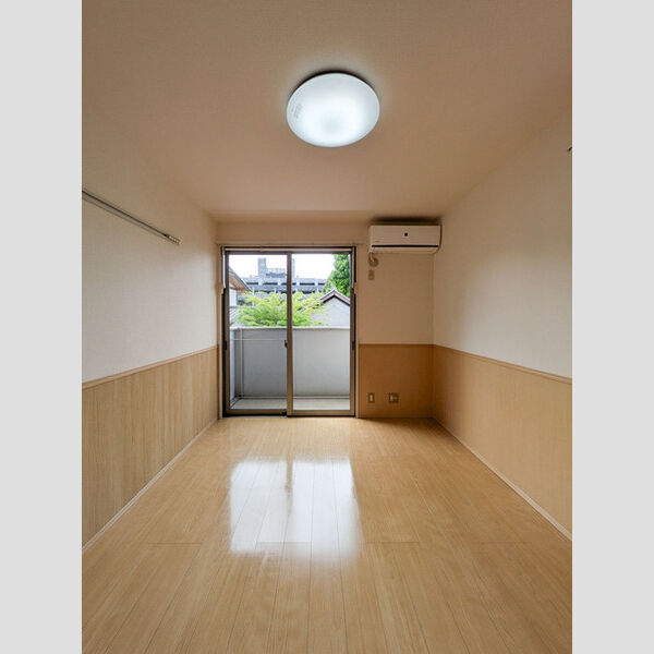 その他 (洋室6.8帖)