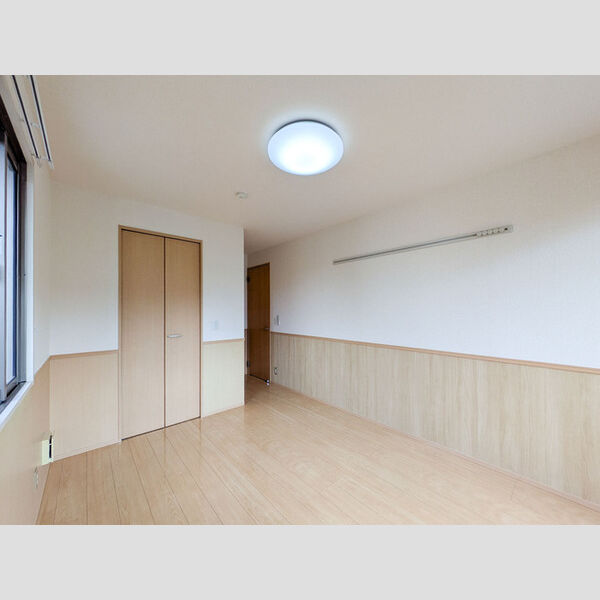 その他 (洋室6.8帖)