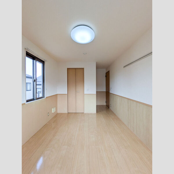 その他 (洋室6.8帖)