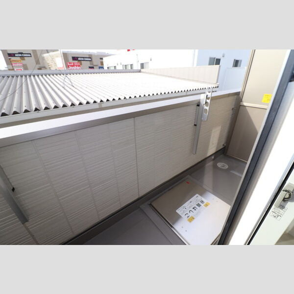 バルコニー・ベランダ (バルコニー)