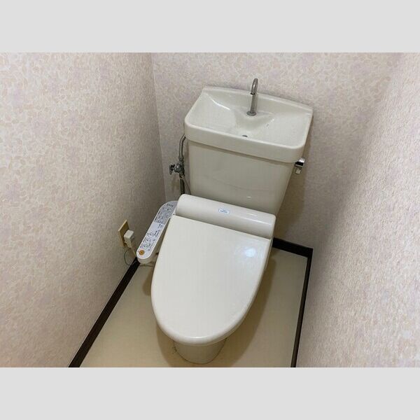 トイレ (★温水洗浄暖房便座★)