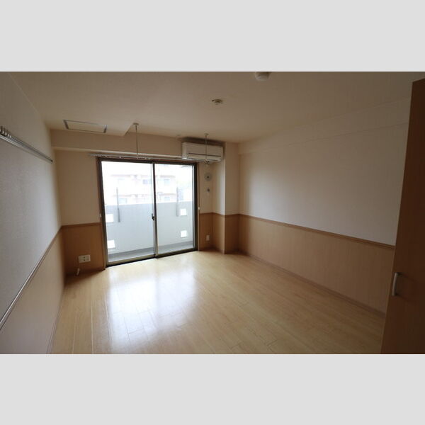 居室・リビング (洋室8.2帖)