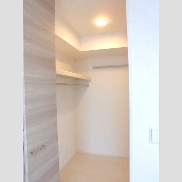 収納 (洋室　ウォークインクローゼット)