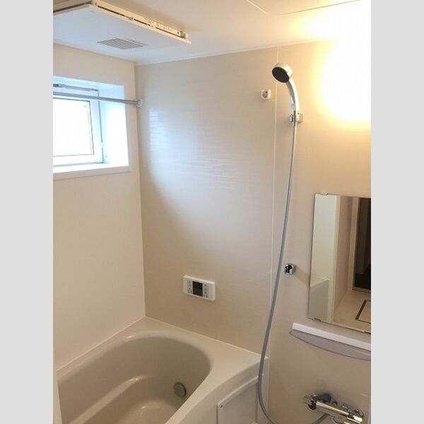 バス (ナチュラルなホワイトベージュが落ち着きます♪)