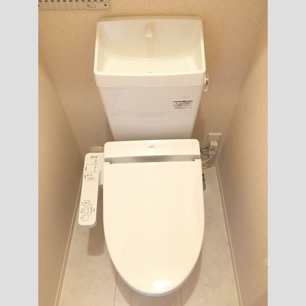 トイレ (温水洗浄暖房便座)