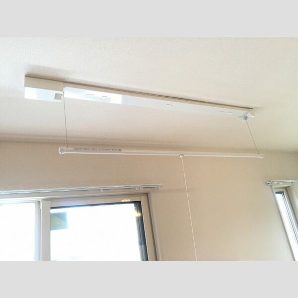 その他設備 (室内物干しでいつでも洗濯物を干せます♪)