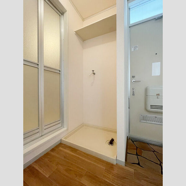 その他 (室内洗濯機置き場)