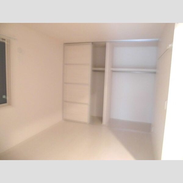 その他 (洋室　クローゼット)