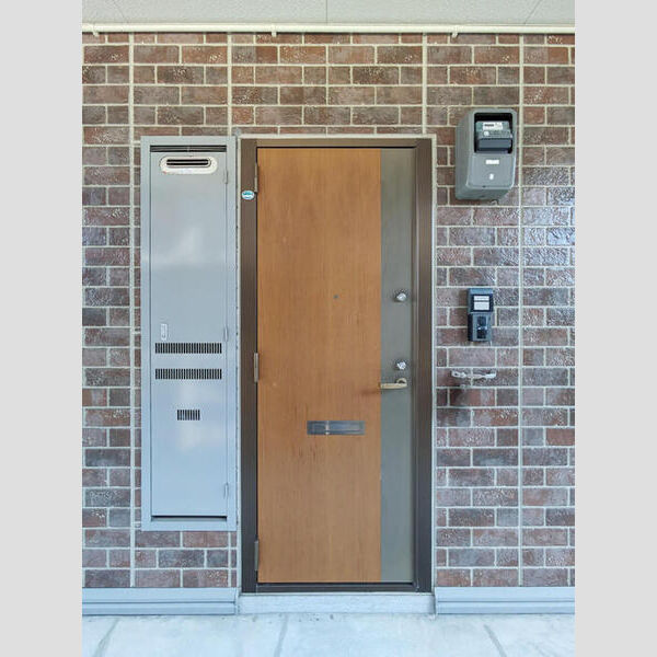 その他 (玄関扉)