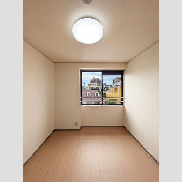 その他 (洋室)