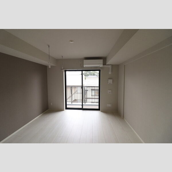 居室・リビング (洋室8.5帖)