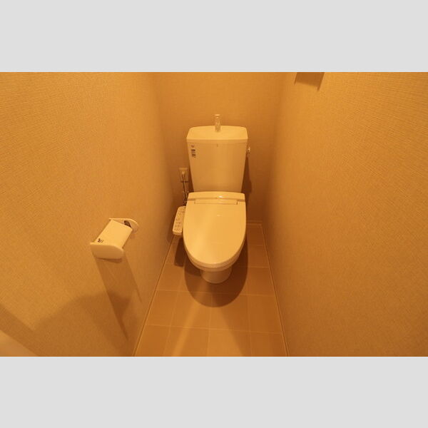 トイレ (温水洗浄暖房便座)